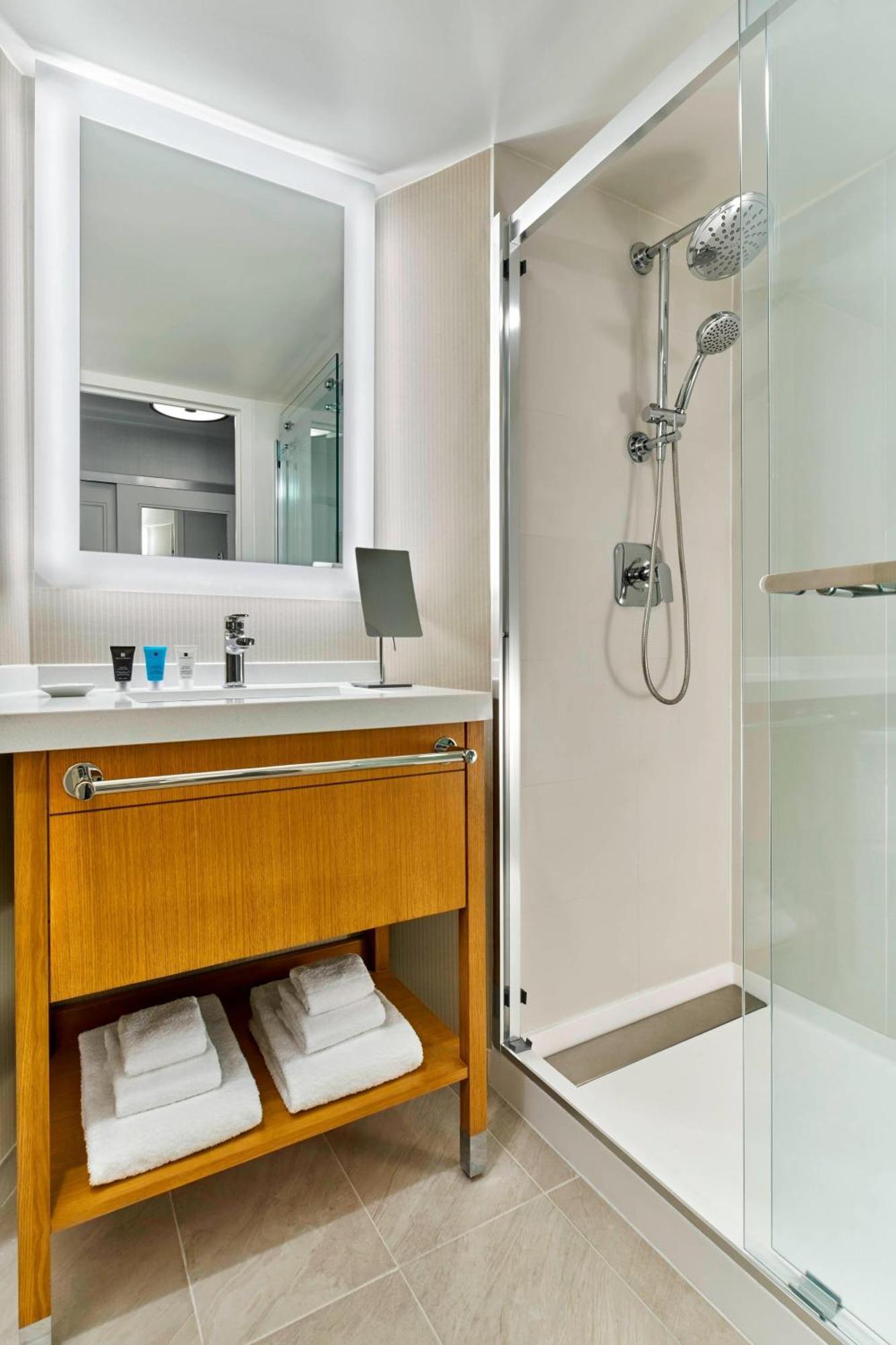 Delta Hotels By Marriott Richmond Downtown Luaran gambar