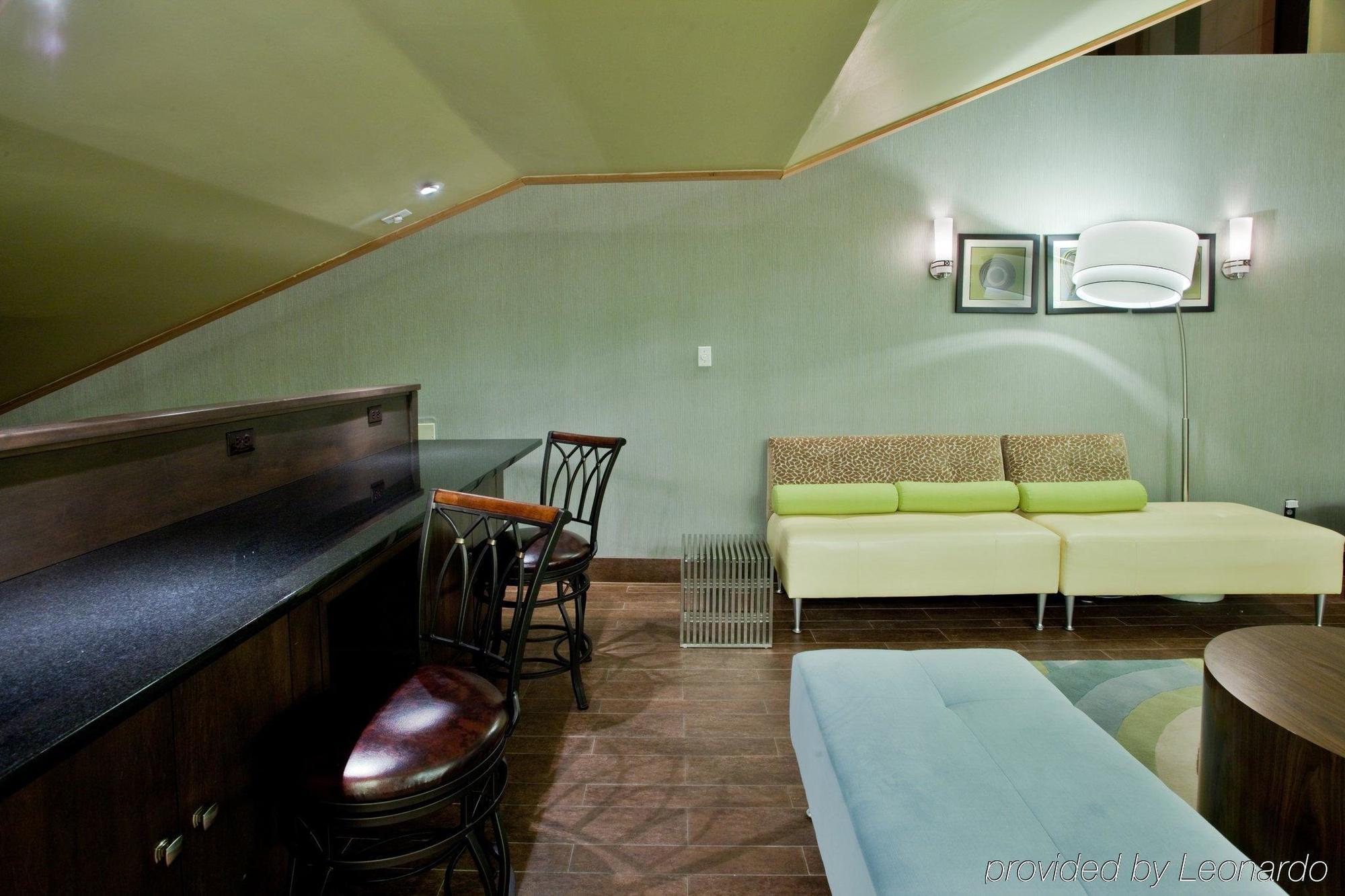 Delta Hotels By Marriott Richmond Downtown Bilik gambar